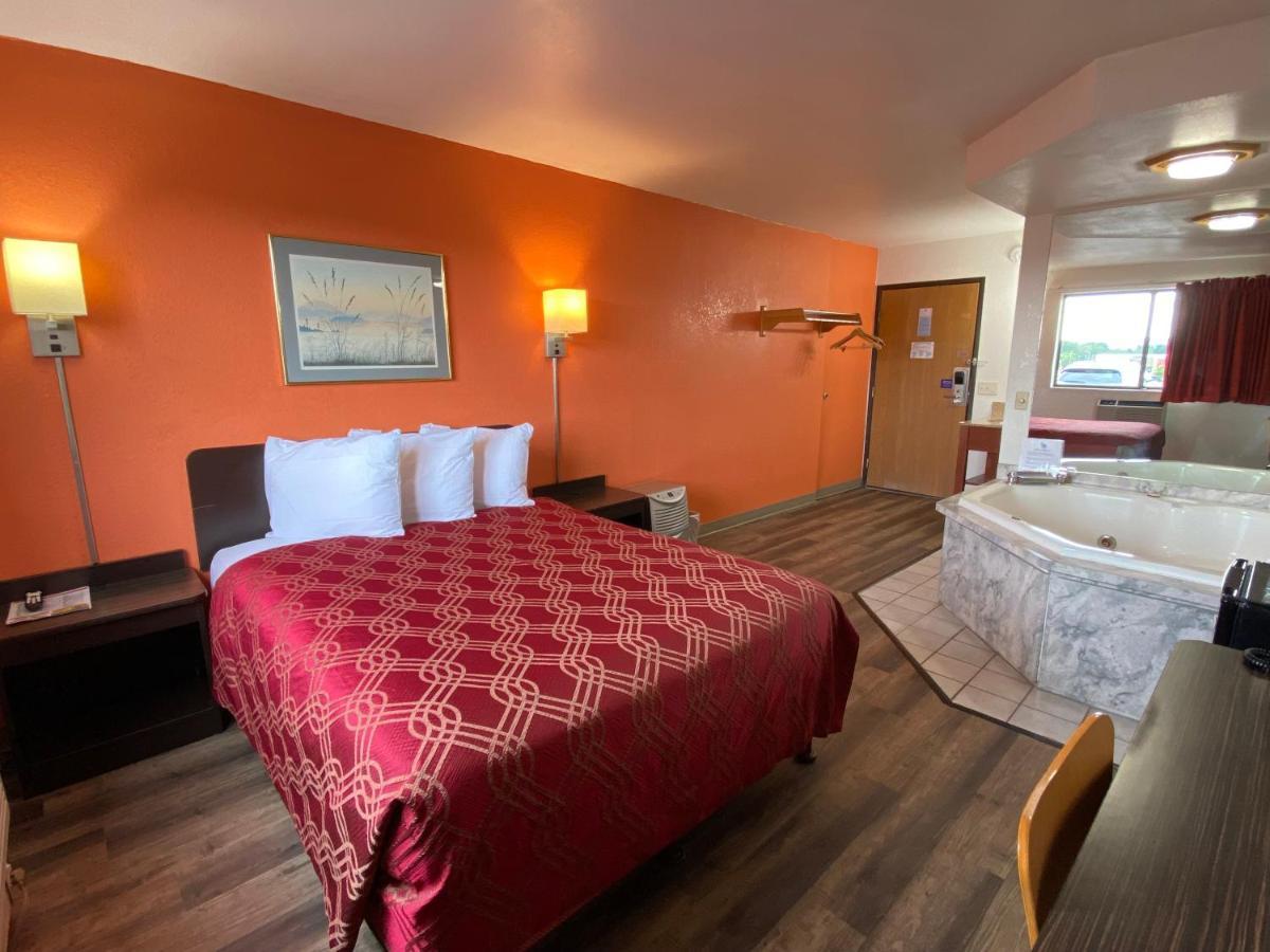 Reliance Inn Wausau Buitenkant foto